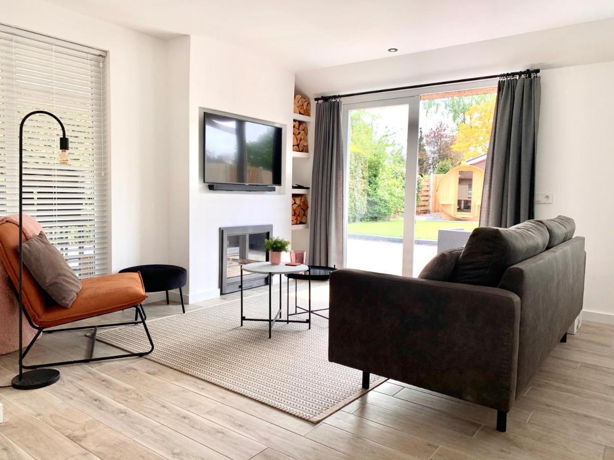 Liv Residence Holiday Home With Sauna & Fireplace Ermelo Esterno foto