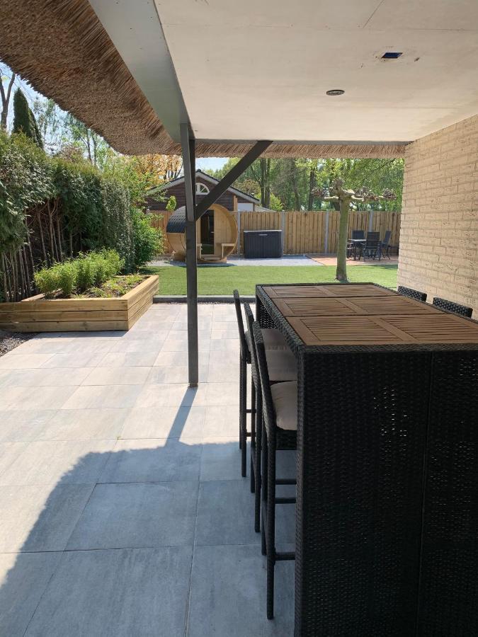 Liv Residence Holiday Home With Sauna & Fireplace Ermelo Esterno foto