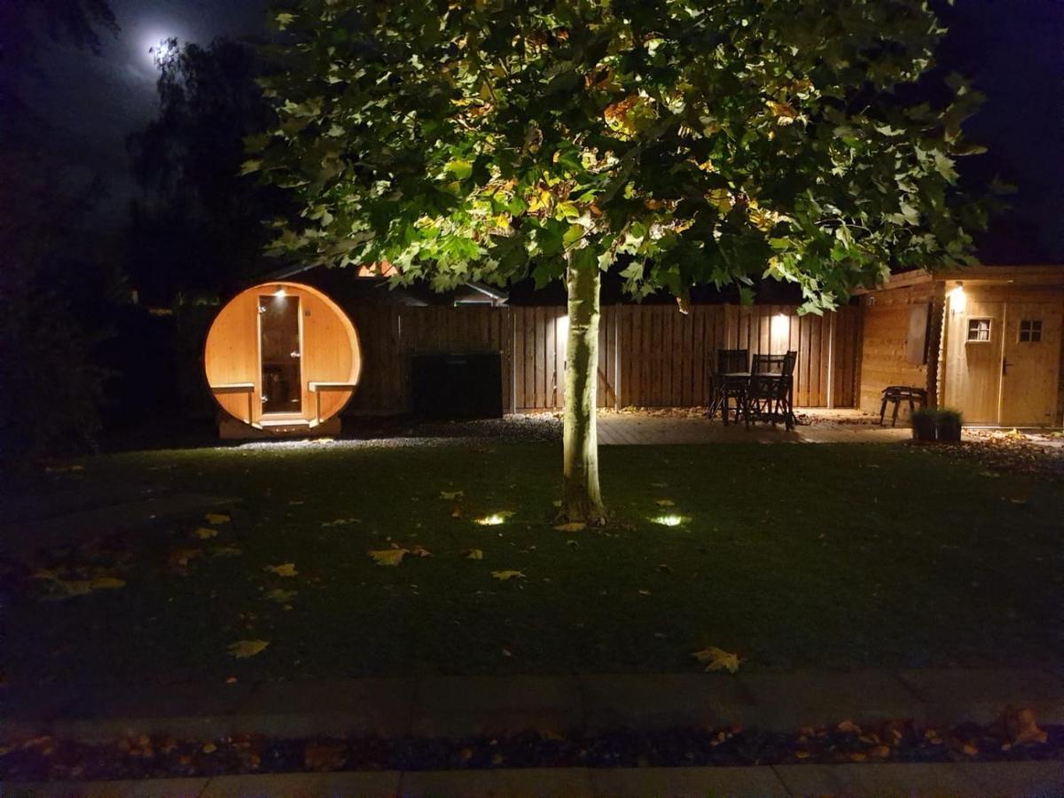 Liv Residence Holiday Home With Sauna & Fireplace Ermelo Esterno foto